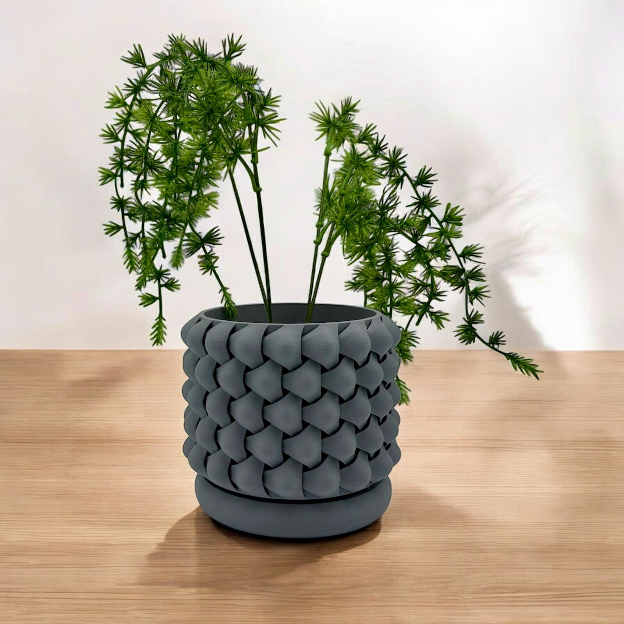 3D Printed GeoPetal Planter: Modern Plant Decor with Saucer - Pashmation