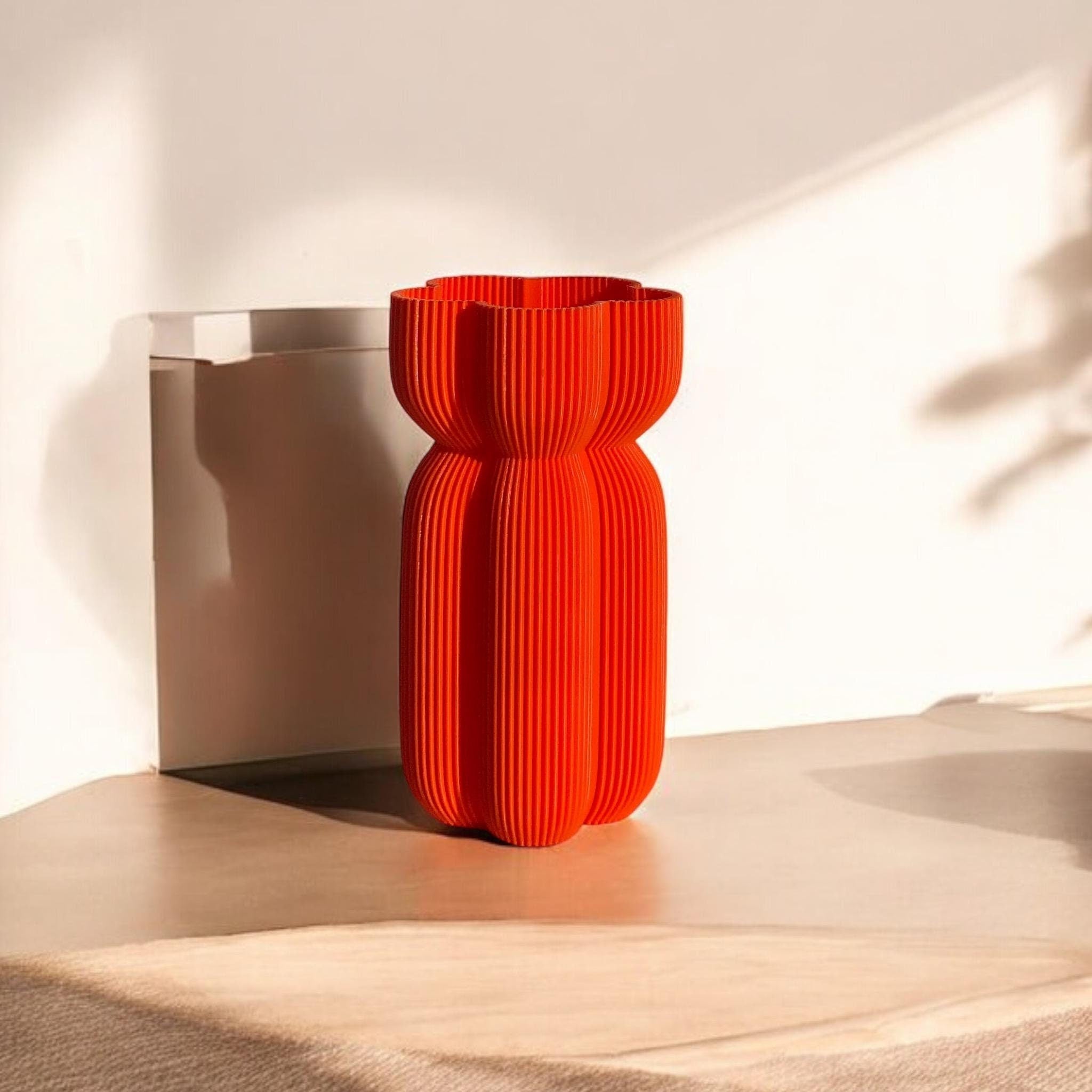 Bold Ribbed Caribe Vase | Modern Polymer Geometric Home Decor Contemporary Minimalist Centerpiece - Pashmation