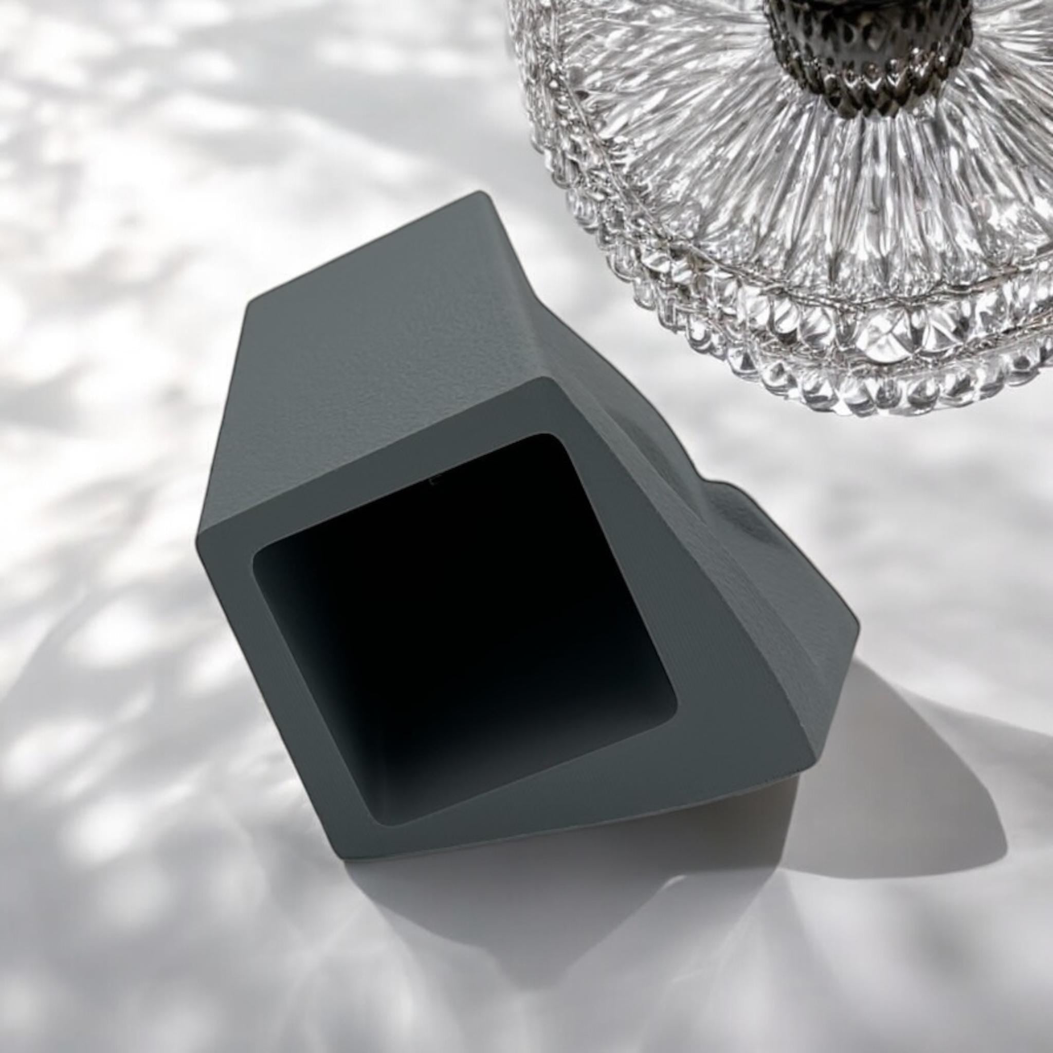 Contempo Face Vase, 3D Printed Sculpture, Minimalist Home Decor - Pashmation