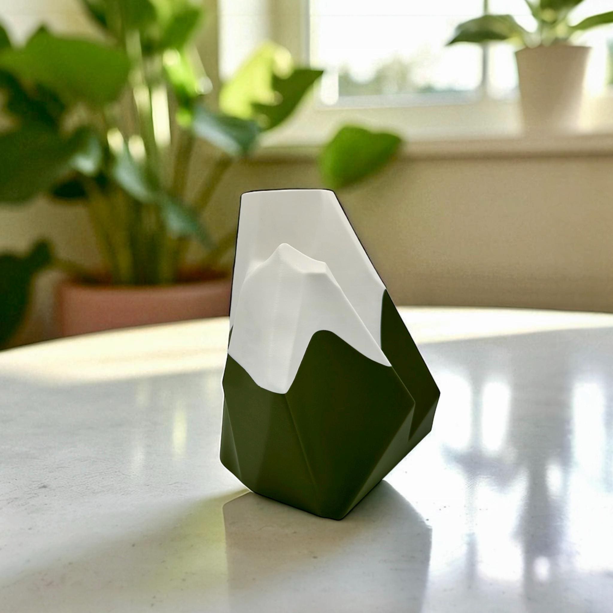 Everpeak Mountain Vase 3D Printed Snowy Peak Geometric Decor by Pashmation