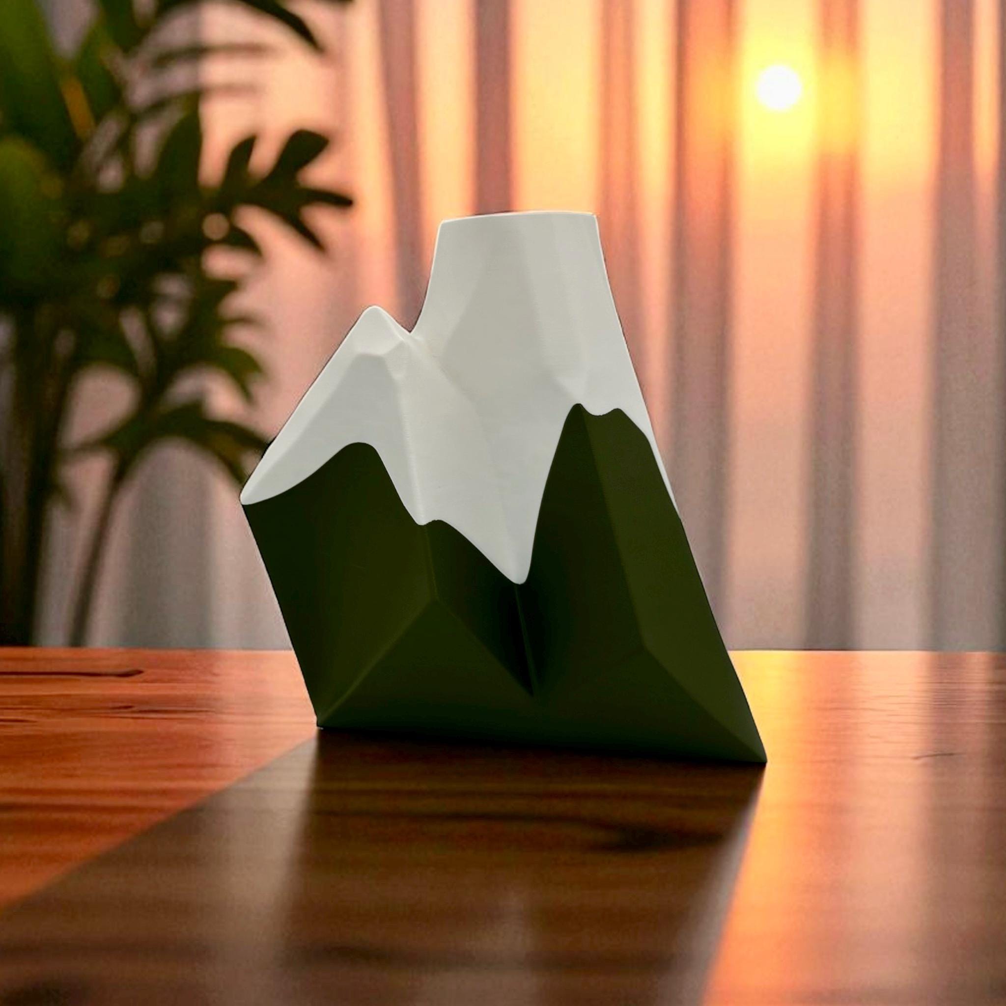 Everpeak Mountain Vase 3D Printed Snowy Peak Geometric Decor by Pashmation