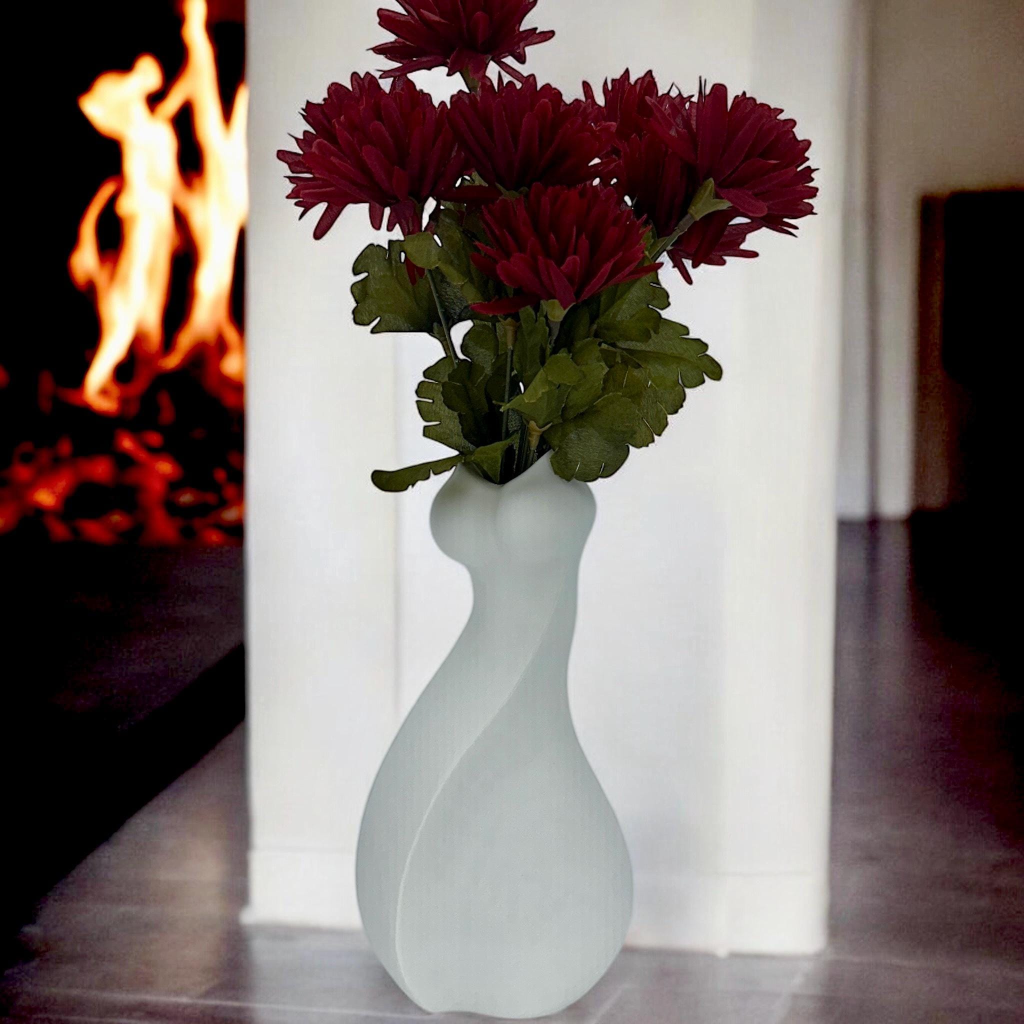 Female Body Muse Vase - Artistic Sculpture for Flowers, Modern Home Decor Gift - PashmationVases