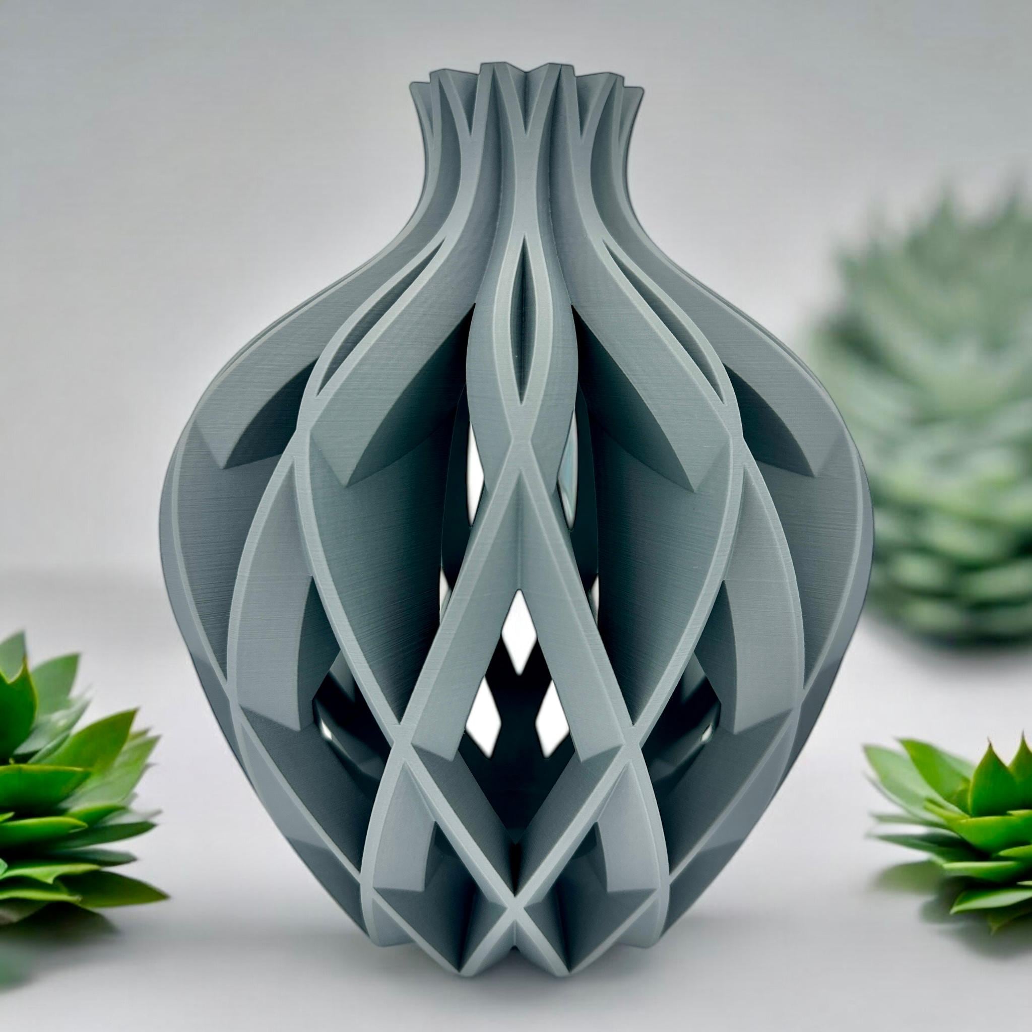 Leaf Pattern Flower Vase