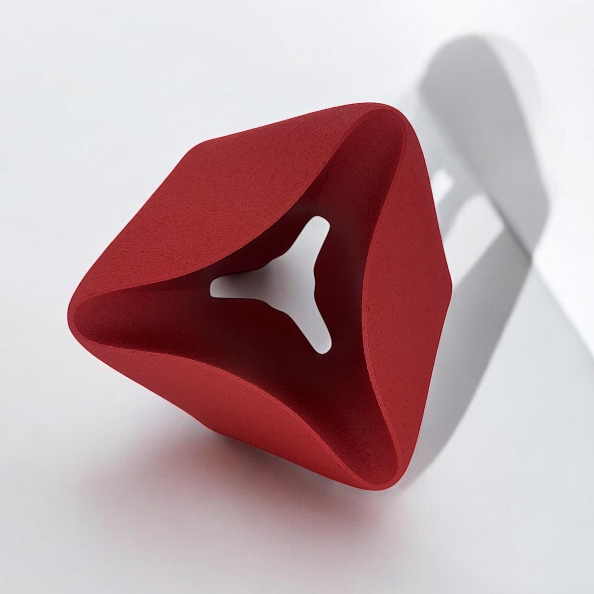 Red origami table lamp with modern folded design by Pashmation
