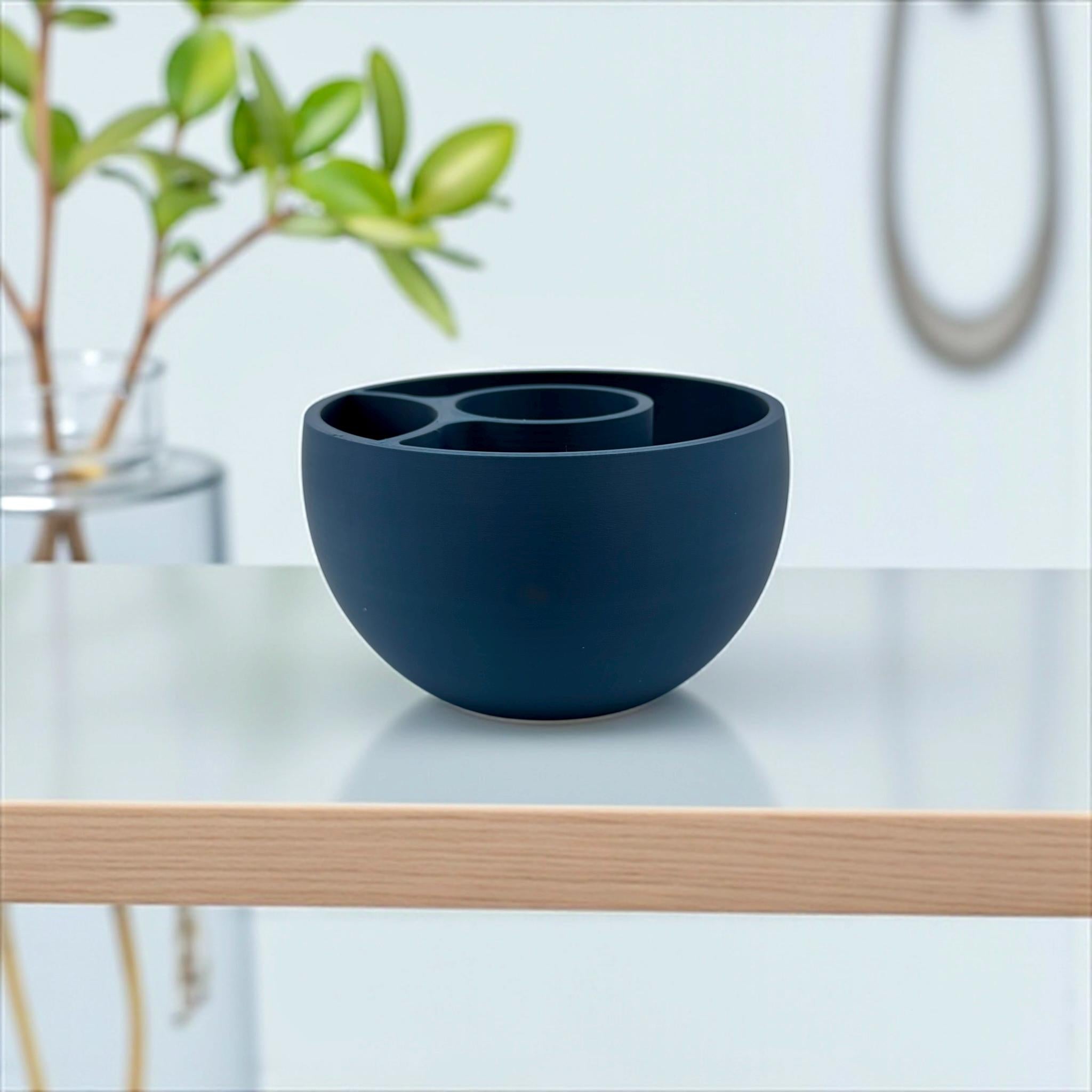 Self Watering Planter for Effortless Plant Care - PashmationIndoor Planters
