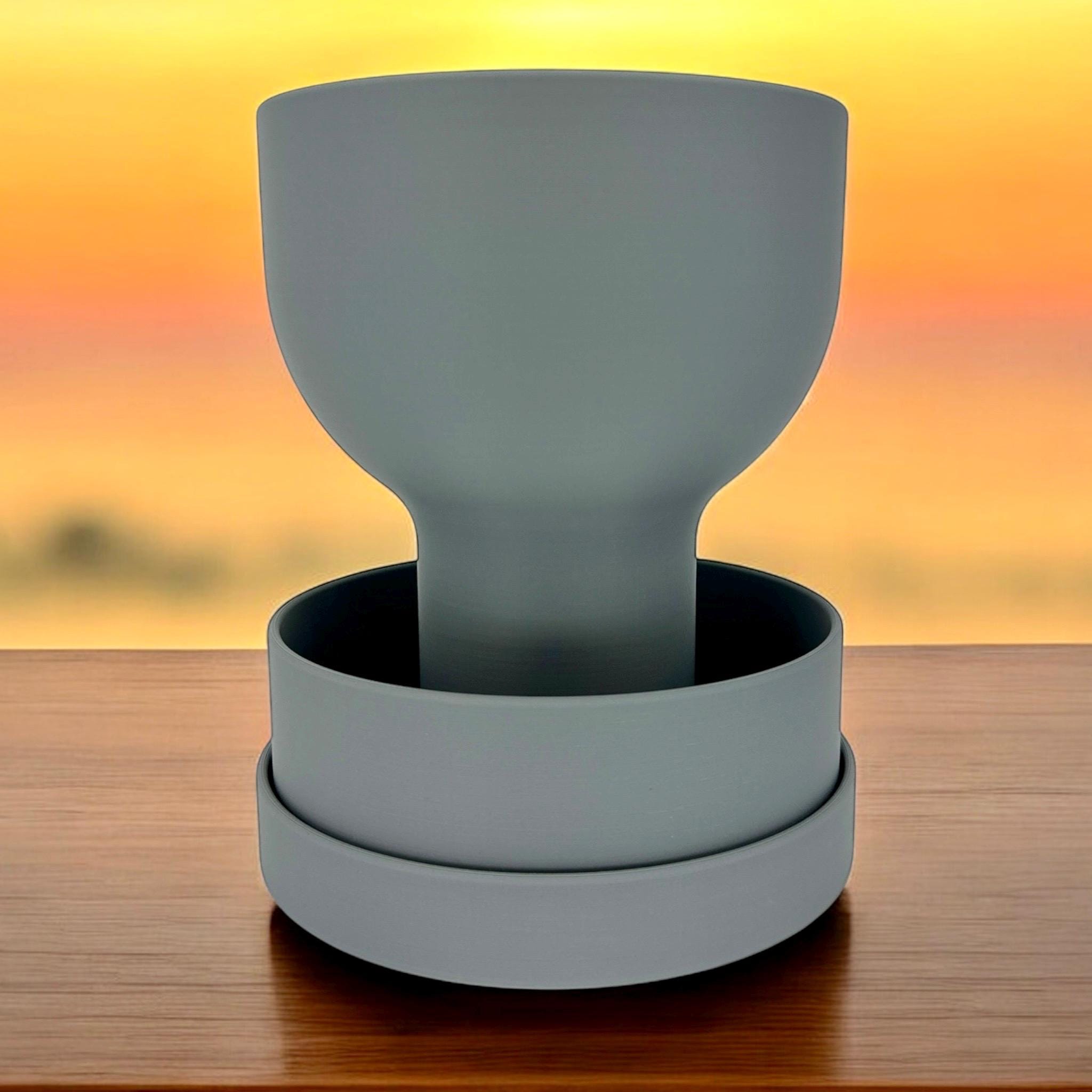 Grey self-watering planter with modern reservoir design by Pashmation