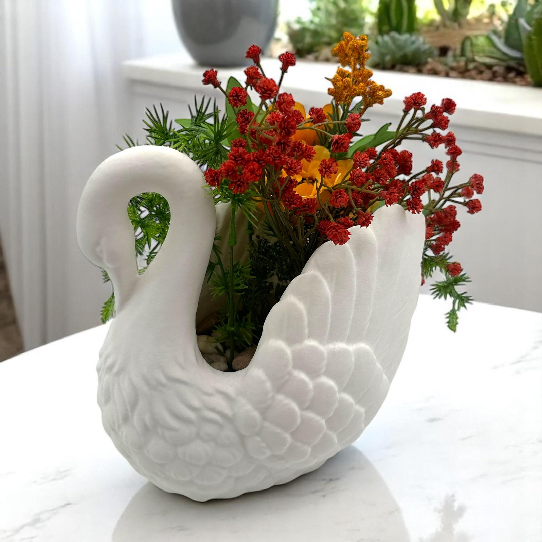 Swan Planter – Elegant Garden Decor with Drainage - PashmationIndoor Planters