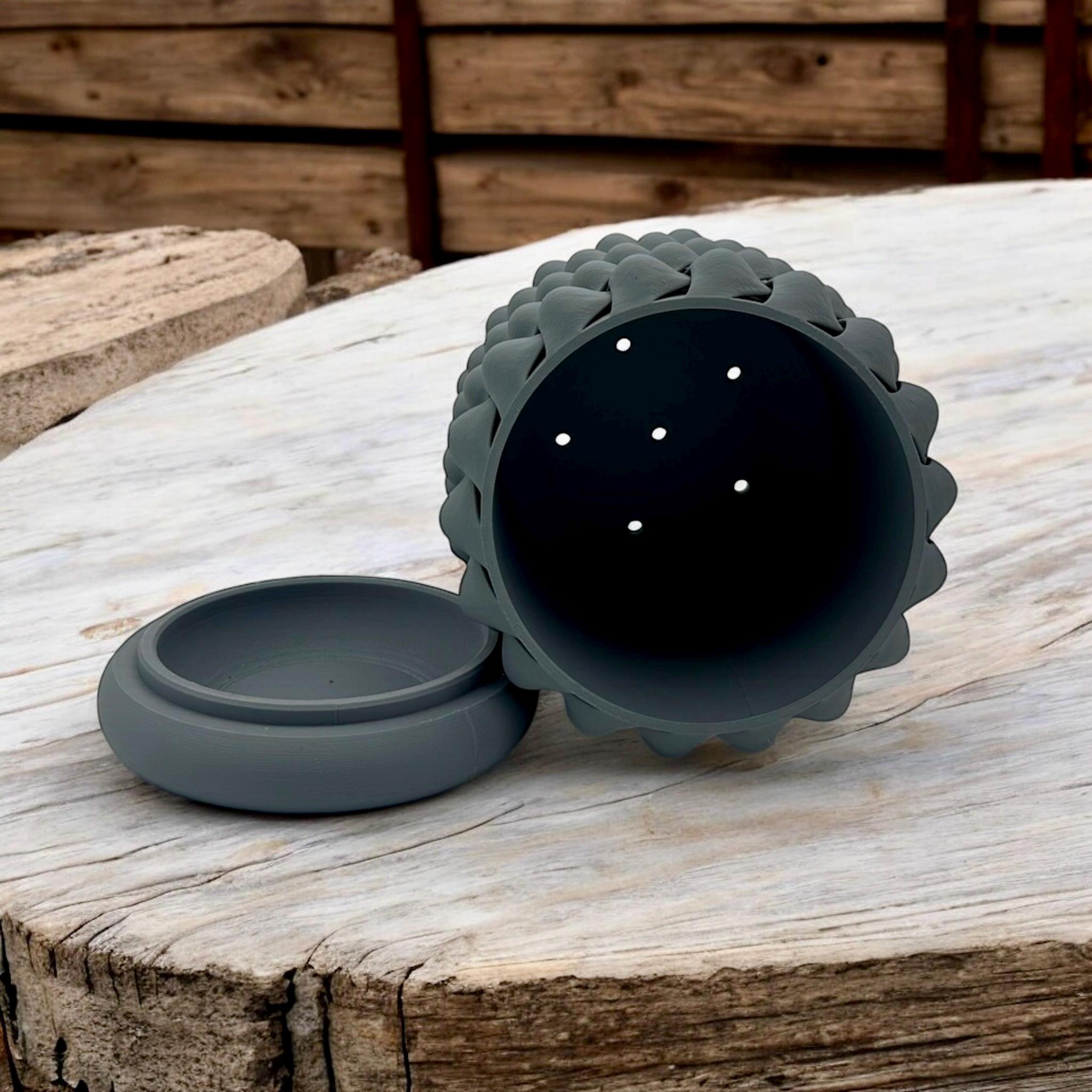 3D Printed GeoPetal Planter: Modern Plant Decor with Saucer - Pashmation