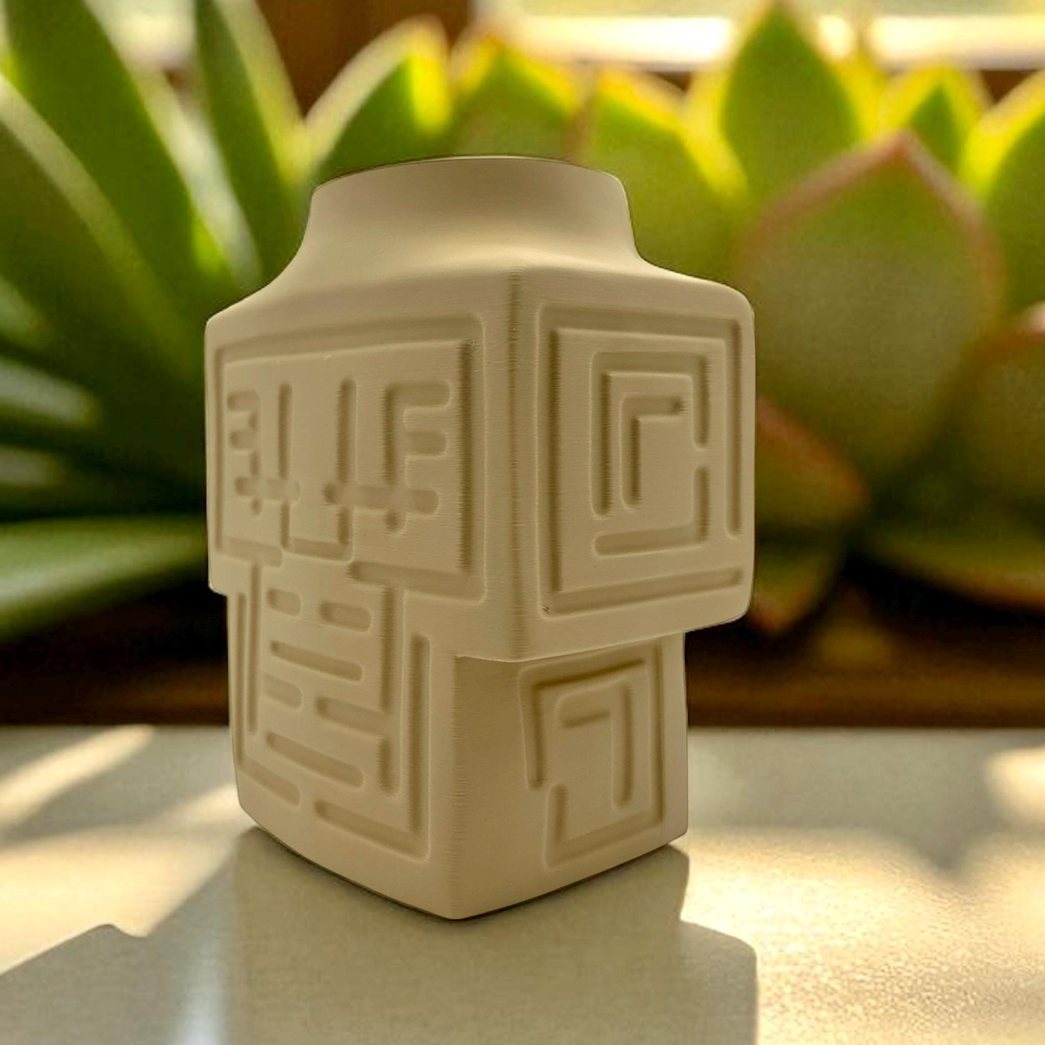 3D Printed Totem Face Vase Modern Tribal Decor Eco - Friendly PLA Contemporary Centerpiece - Pashmation