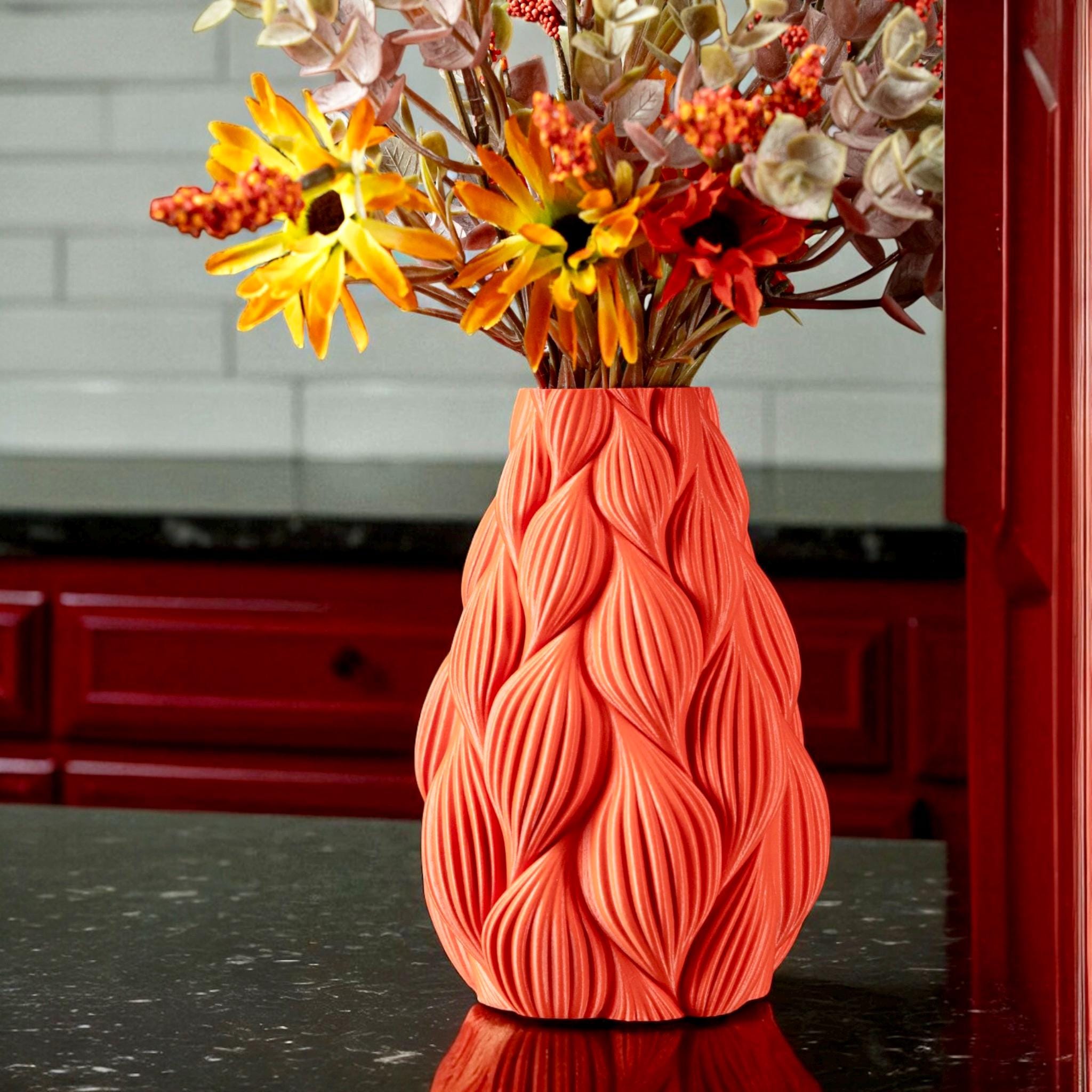 3D Printed Twist Leaf Vase Modern Sculptural Home Decor Contemporary Centerpiece - Pashmation