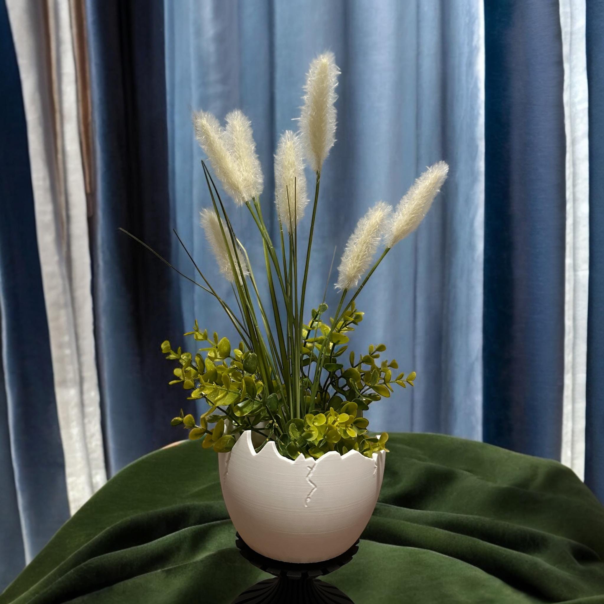 EggScape Planter – Large 3D - Printed Eggshell Design, Modern Planter for Indoor & Outdoor Spaces - PashmationIndoor Planters
