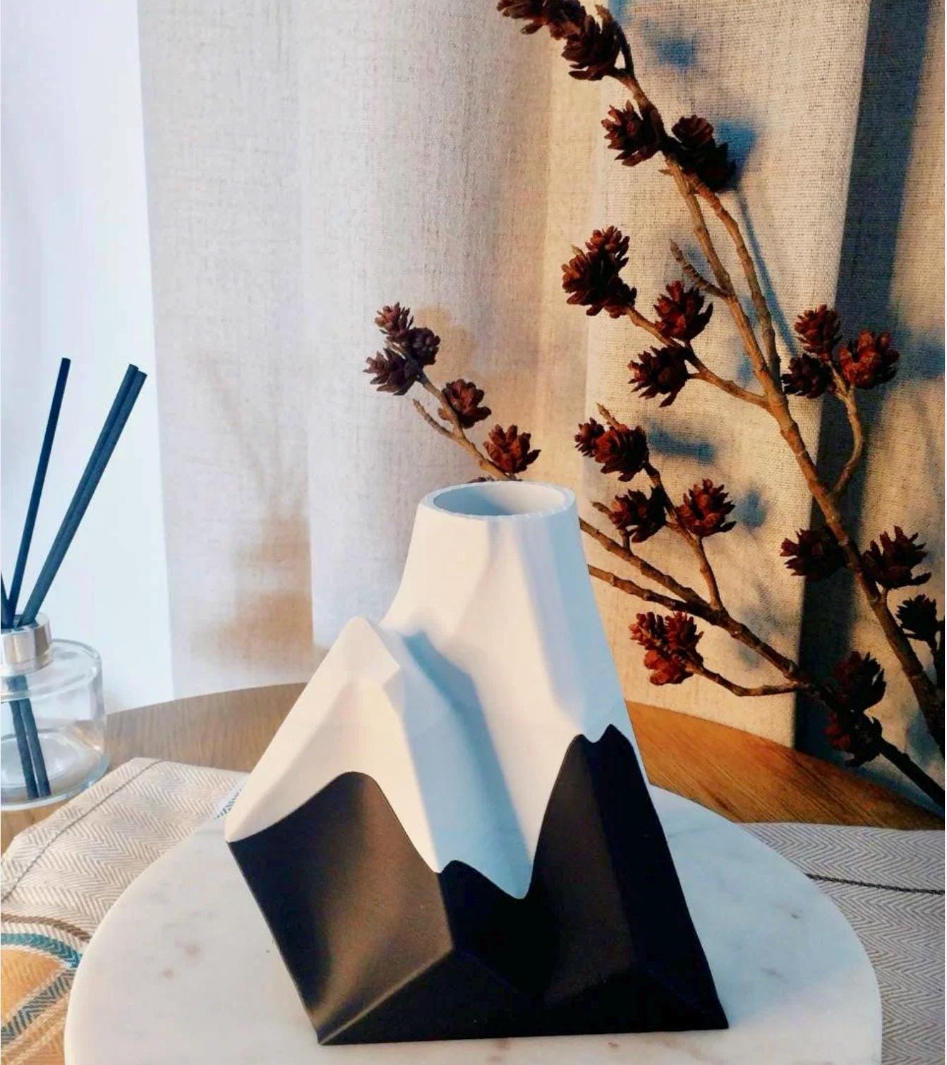 Everpeak Mountain Vase 3D Printed Snowy Peak Geometric Decor by Pashmation