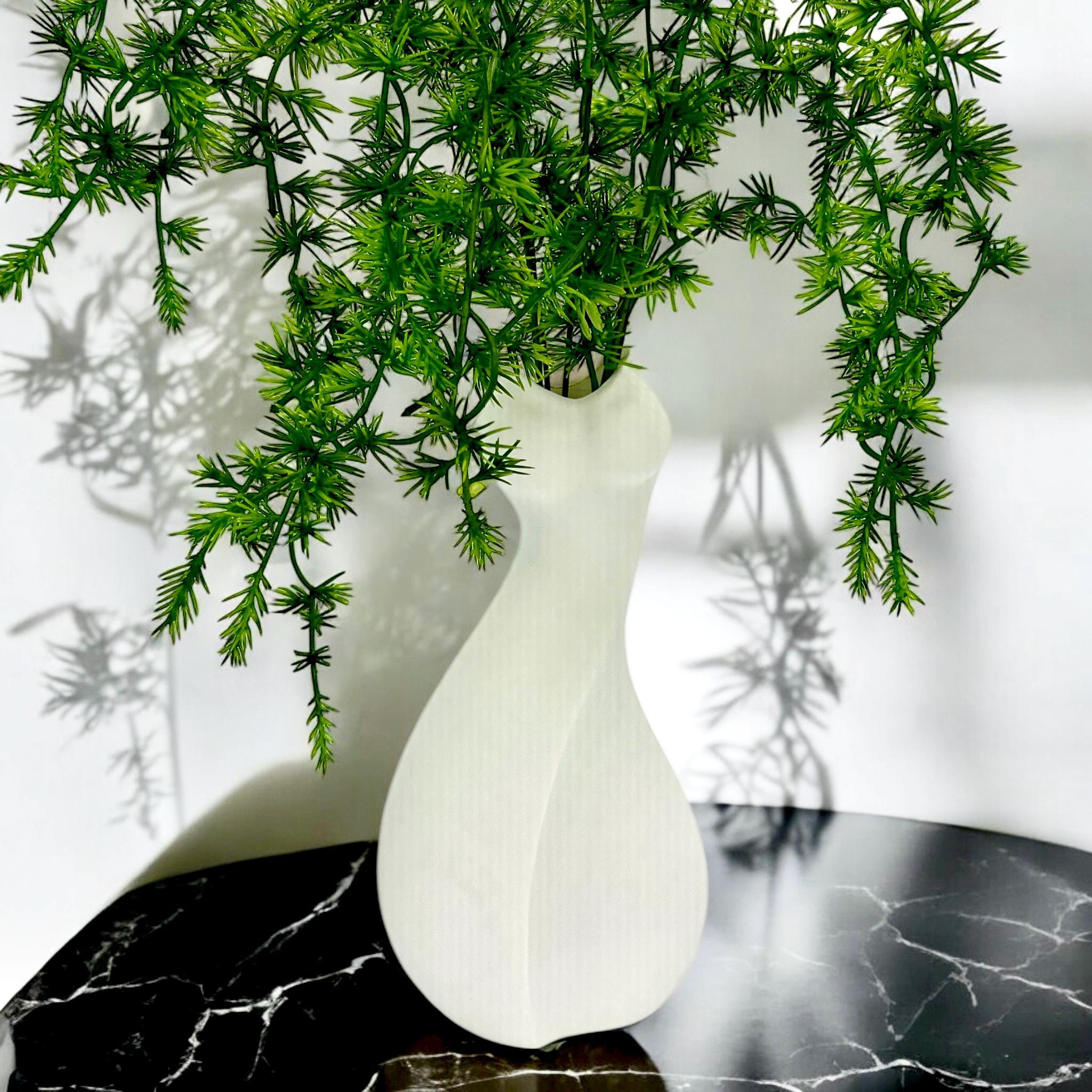 Female Body Muse Vase - Artistic Sculpture for Flowers, Modern Home Decor Gift - PashmationVases