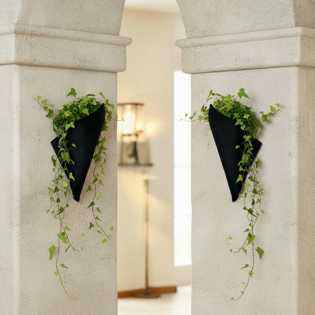 Black napkin wall vase