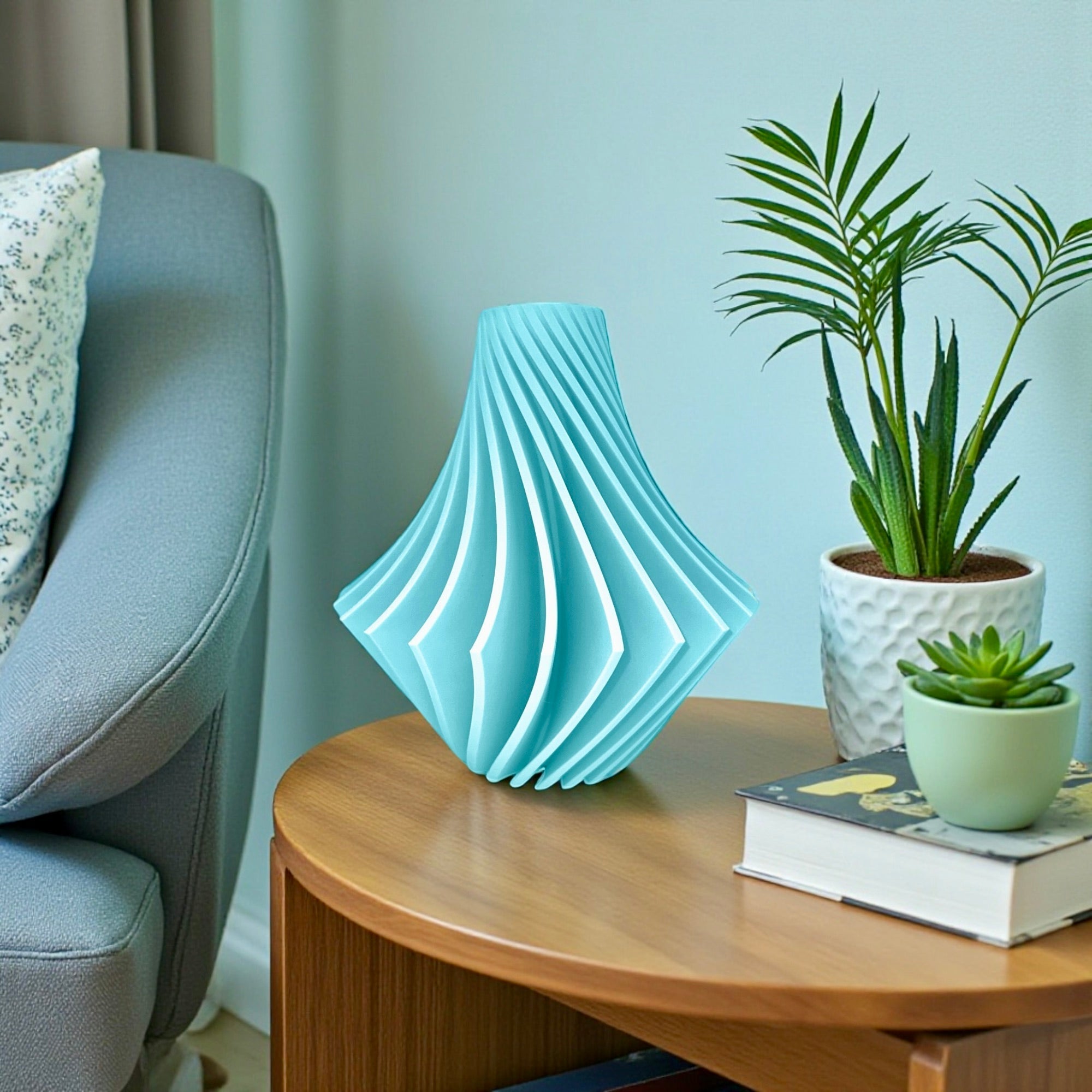Modern Spiral Vase in PLA – 7–9 Inch Geometric Design - PashmationVases
