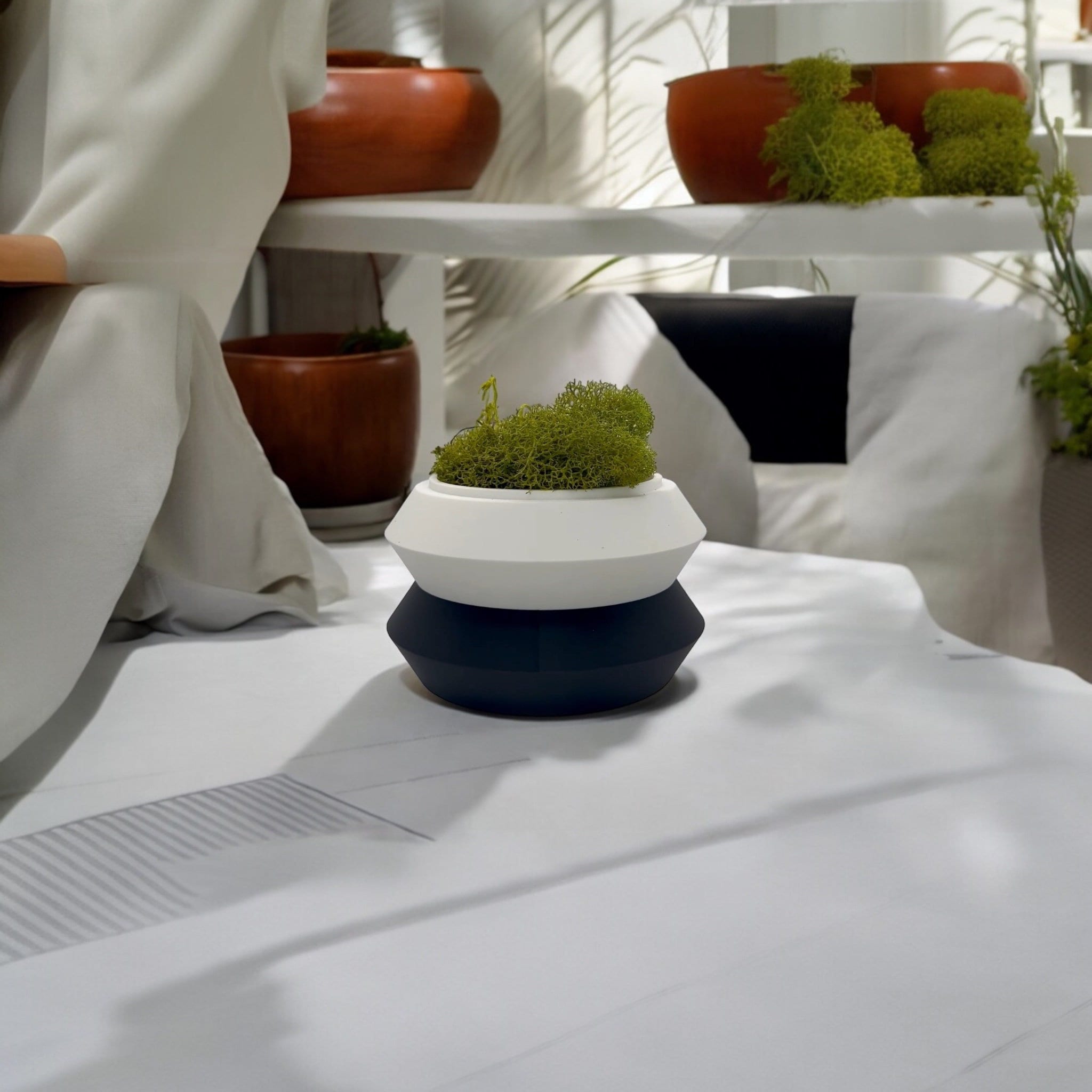 Modern Tiered Planter – Two - Tone Plant Pot, Houseplant Decor - Pashmation