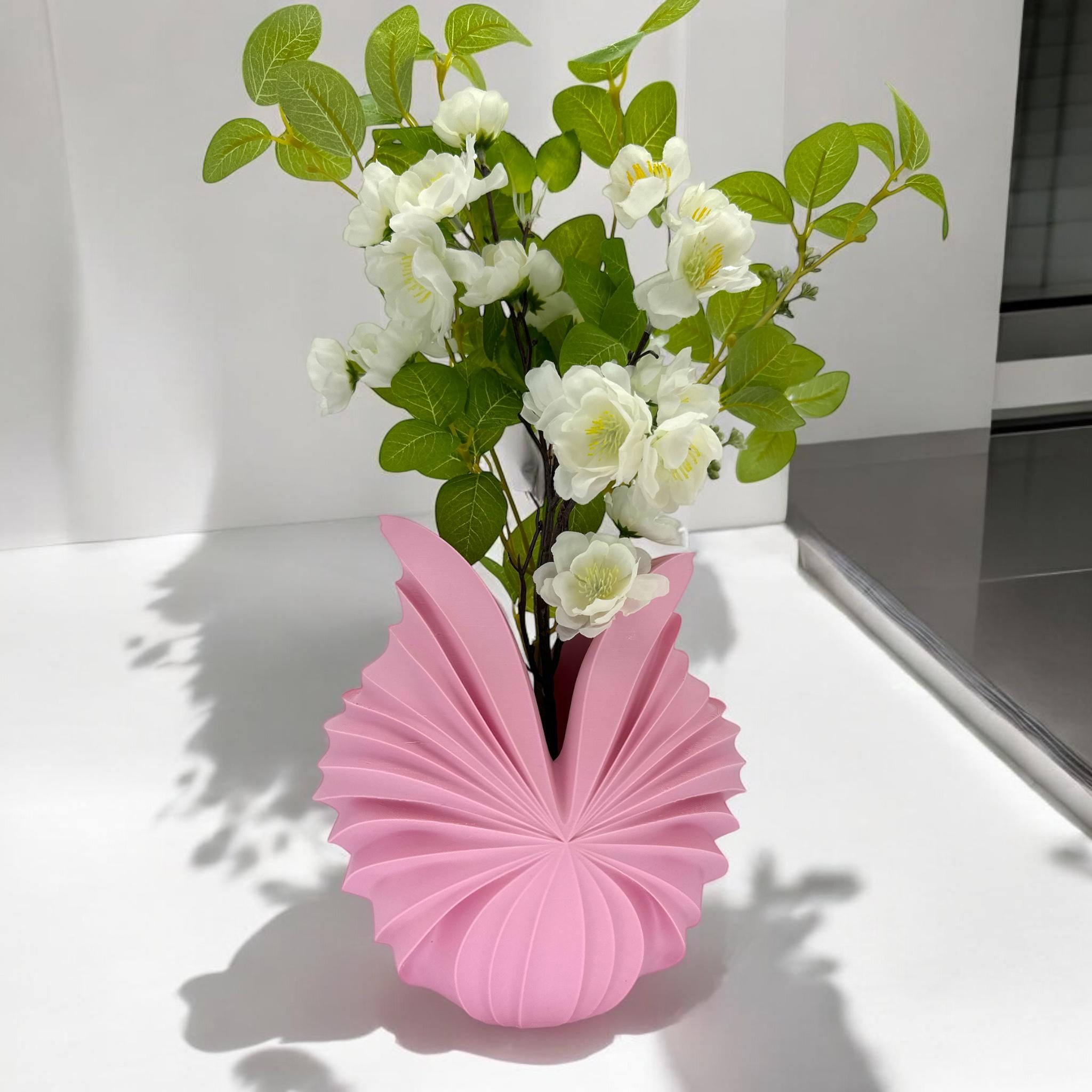 Solaria Vase – Sunburst Design | Unique Artistic Centerpiece, Perfect for Home Decor and Gifts - PashmationVases
