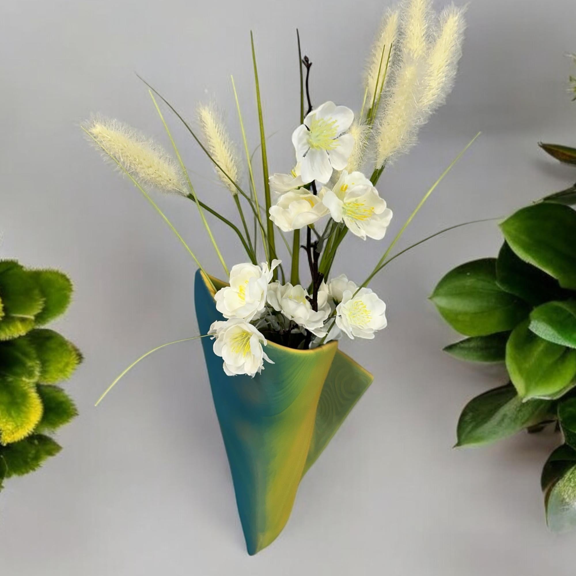 Sunbeam Filament Wall Planter Vase | Napkin - Shaped Vertical Garden Pot - PashmationVases