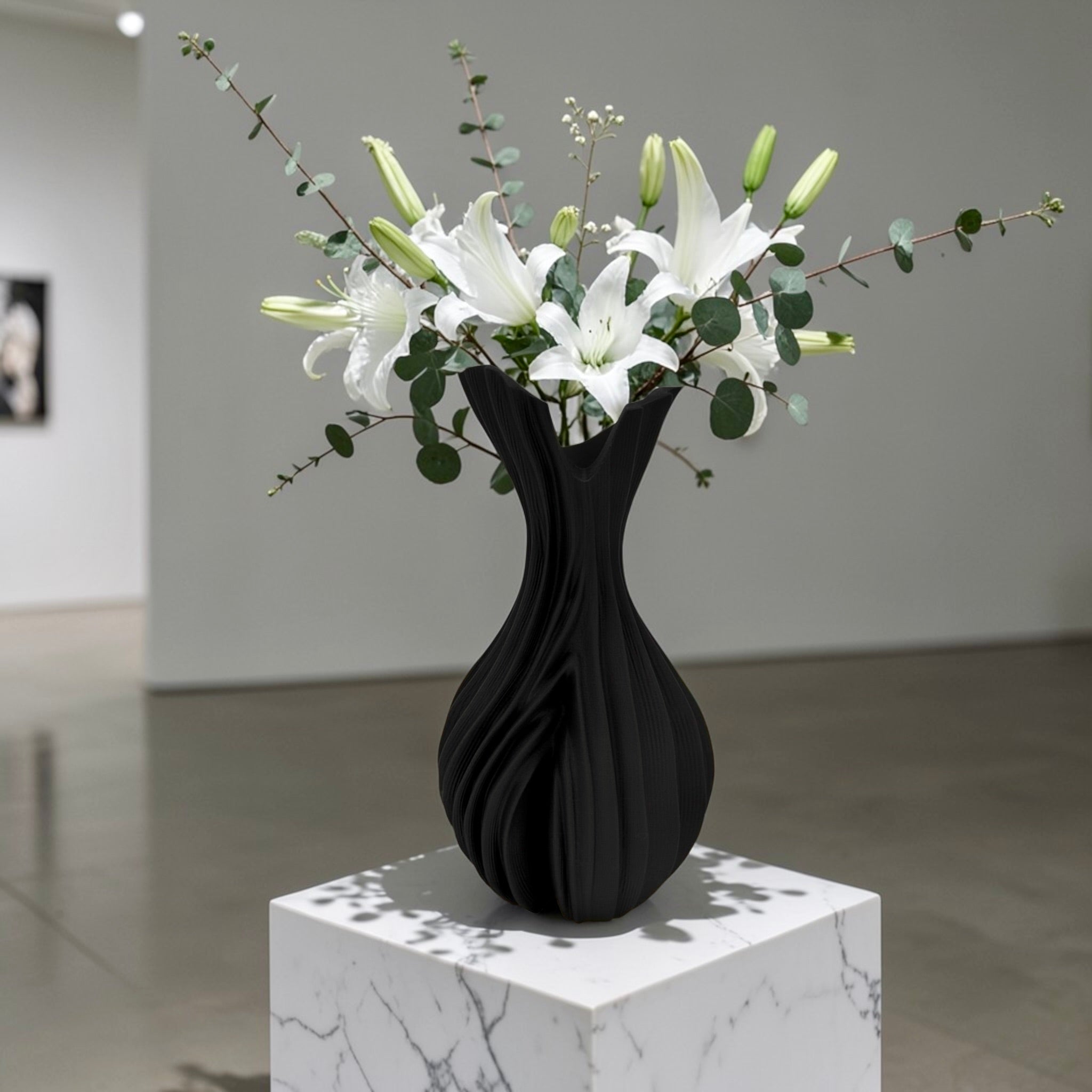 Brown Verdant Flow Vase – tall sculptural organic decor centerpiece